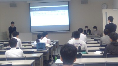質問の様子